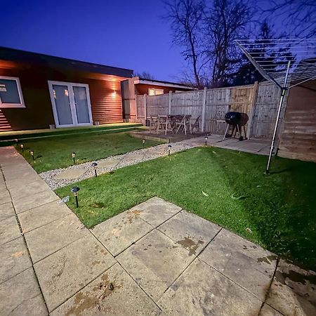 Stunning Studio Garden House - Free Wifi & Parking Hendon Exterior photo